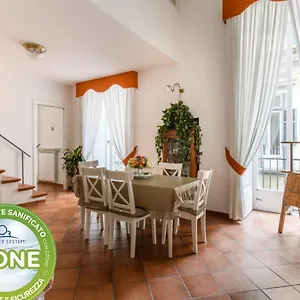 Сasa de vacaciones Residenza Reale