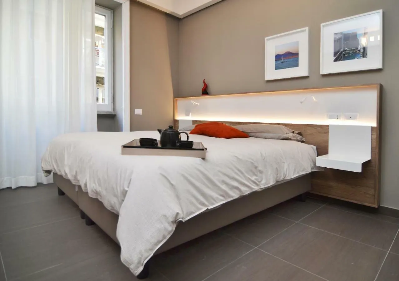 לינה וארוחת בוקר נאפולי Bed In Centro